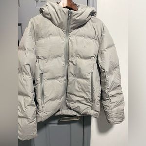 Uniqlo Men's Gray Puffer Jacket